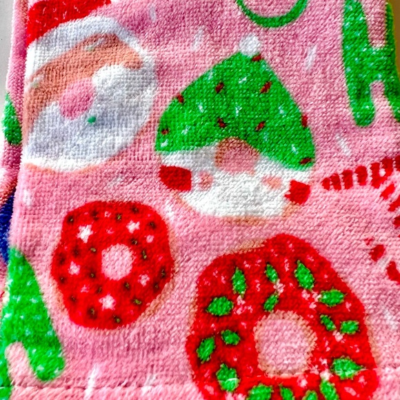 2 Christmas Doughnuts Pink Kitchen Towels Santa Gnome Polar Bear Penguin Candy - Picture 2 of 11